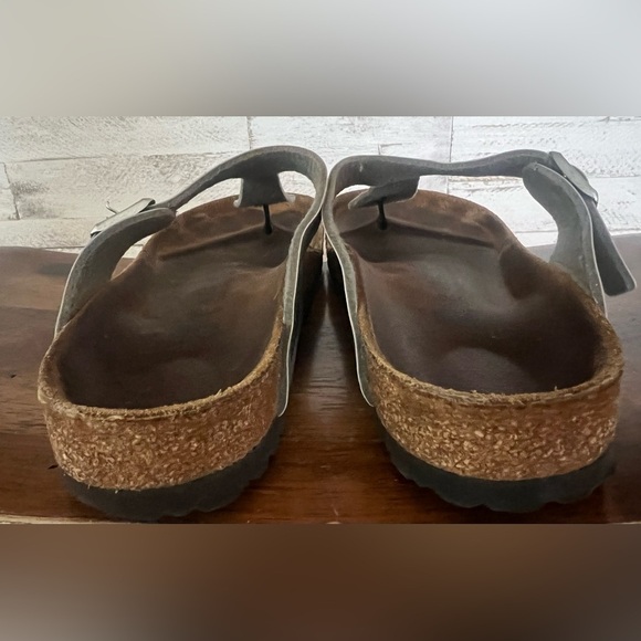 Birkenstock Gizeh Metallic solver Sandals size 40 - Picture 7 of 9
